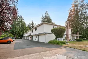 4512 216th St SW, Mountlake Terrace, WA 98043 - Photo 4
