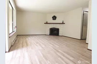 26425 Pennsylvania Avenue NE #34, Kingston, WA 98346 - Photo 2