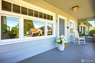 113 NE 60th St, Seattle, WA 98115 - Photo 2