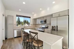 934 NW Highgarden Dr, Bremerton, WA 98311 - Photo 16