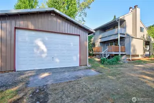 1914 McKenzie Ave, Bellingham, WA 98225 - Photo 1