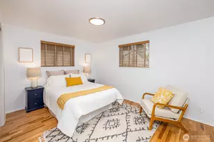 13734 Stone Ave N, Seattle, WA 98133 - Photo 10