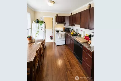 815 15th Avenue E, Seattle, WA 98112 - Photo 10