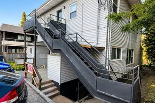 815 15th Ave E, Seattle, WA 98112 - Photo 6
