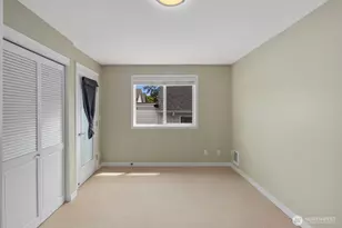 1131 N 93rd St, Seattle, WA 98103 - Photo 6
