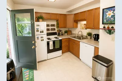 3261 Fuhrman Avenue E, Seattle, WA 98102 - Photo 12