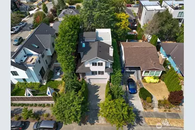 4407 30th Avenue W, Seattle, WA 98199 - Photo 32