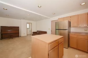 4407 30th Ave W, Seattle, WA 98199 - Photo 10