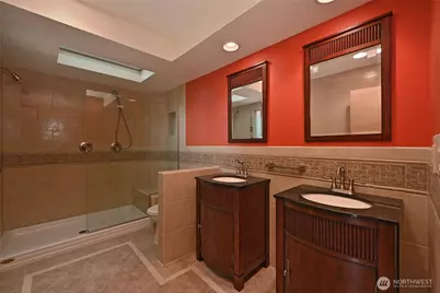 4407 30th Avenue W, Seattle, WA 98199 - Photo 16
