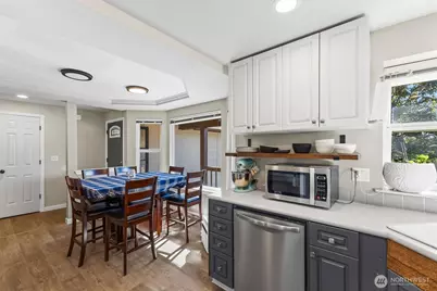100 S 28th Street, Mount Vernon, WA 98274 - Photo 10