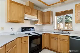 1279 Halsey Dr, Coupeville, WA 98239 - Photo 16