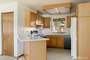 1279 Halsey Dr, Coupeville, WA 98239 - Photo 14