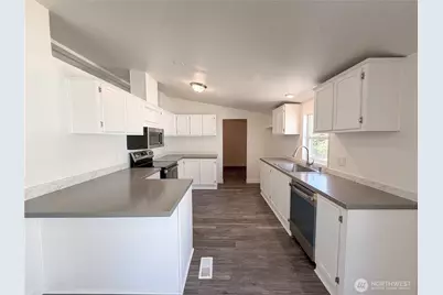 421 N 5th Street, Toledo, WA 98591 - Photo 4
