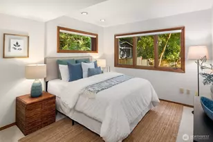 4889 Forest Ave SE, Mercer Island, WA 98040 - Photo 30