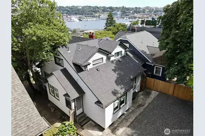 1915 Dexter Avenue N, Seattle, WA 98109 - Photo 32