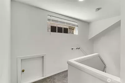 1915 Dexter Avenue N, Seattle, WA 98109 - Photo 18