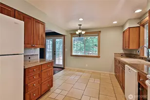 6255 Bayview Rd, Clinton, WA 98236 - Photo 4