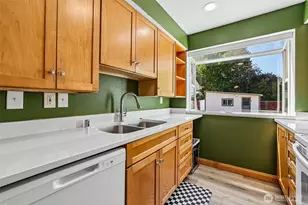4840 E B St, Tacoma, WA 98404 - Photo 10