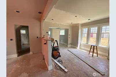 139 NW 85th St, Seattle, WA 98117 - Photo 10