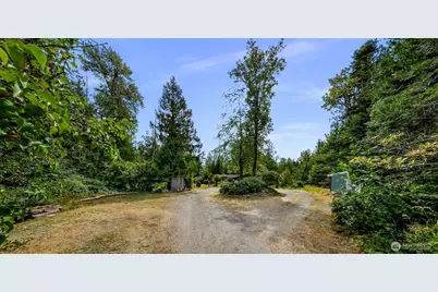 1361 E Axton Road, Bellingham, WA 98226 - Photo 2