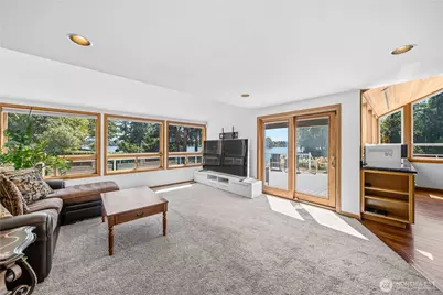 21424 Snag Island Drive E, Lake Tapps, WA 98391 - Photo 18