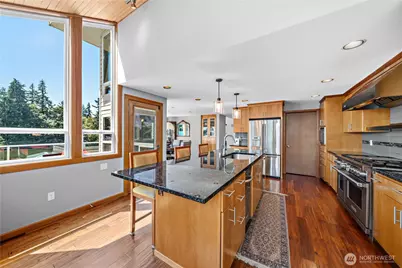 21424 Snag Island Drive E, Lake Tapps, WA 98391 - Photo 10