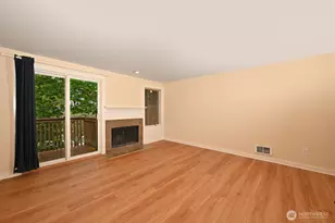 301 W Raye St, Seattle, WA 98119 - Photo 4