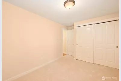 301 W Raye Street #106, Seattle, WA 98119 - Photo 26