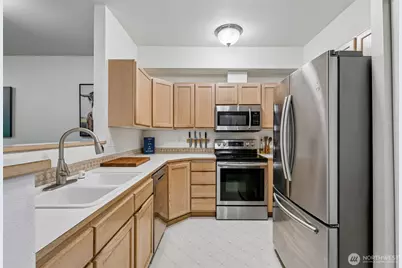 733 114th Street SW #W103, Everett, WA 98204 - Photo 4