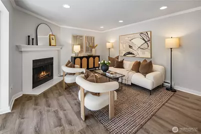 12020 100th Avenue NE #M103, Kirkland, WA 98034 - Photo 2
