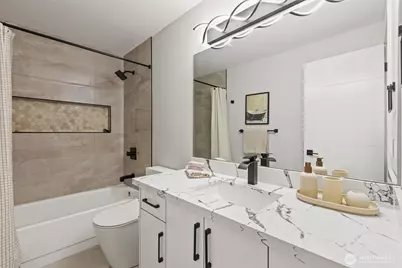 10345 36th Avenue NE, Seattle, WA 98125 - Photo 26