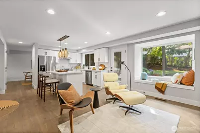 10345 36th Avenue NE, Seattle, WA 98125 - Photo 14