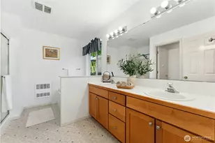 7704 196th St SW, Edmonds, WA 98026 - Photo 12