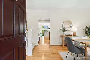 1901 NE Killian Ln, Issaquah, WA 98029 - Photo 2