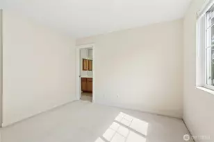 1901 NE Killian Ln, Issaquah, WA 98029 - Photo 24