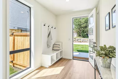 3626 191st Place SW #B, Lynnwood, WA 98036 - Photo 4