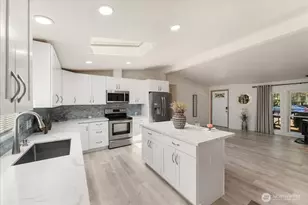12407 207 Ave E, Bonney Lake, WA 98391 - Photo 6