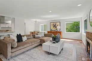 7333 46th Ave NE, Seattle, WA 98115 - Photo 2