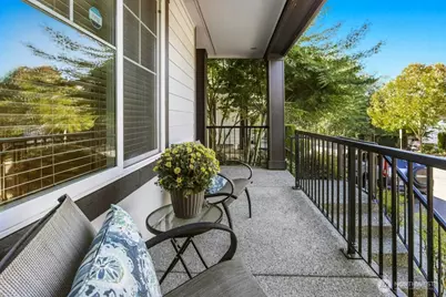 10372 156th Place NE #101, Redmond, WA 98052 - Photo 4