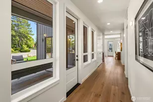 4530 NE 55th St, Seattle, WA 98105 - Photo 8