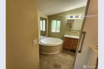 501 W 7th Street, Centralia, WA 98531 - Photo 36