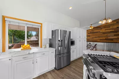 17831 77th Street E, Bonney Lake, WA 98391 - Photo 8