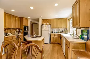 12523 NE 164th St, Woodinville, WA 98072 - Photo 14