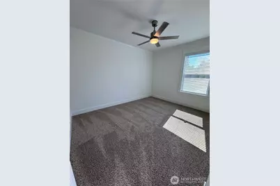 1869 Johnson Avenue, DuPont, WA 98327 - Photo 14