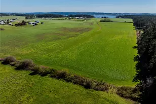 1240 Arnold Rd, Oak Harbor, WA 98277 - Photo 10