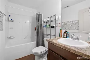 16068 Greenwood Ave N, Shoreline, WA 98133 - Photo 16