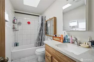 16068 Greenwood Ave N, Shoreline, WA 98133 - Photo 32