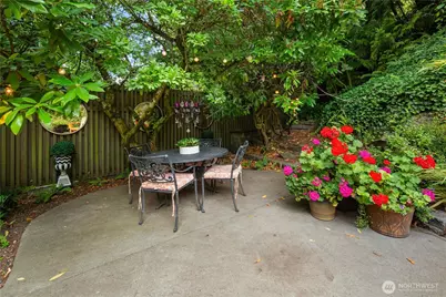 2706 56th Avenue SW, Seattle, WA 98116 - Photo 20