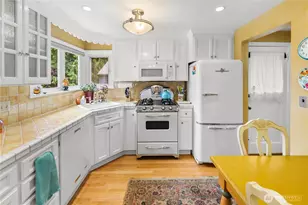 2706 56th Ave SW, Seattle, WA 98116 - Photo 6
