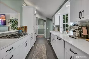 13041 25th Ave NE, Seattle, WA 98125 - Photo 14